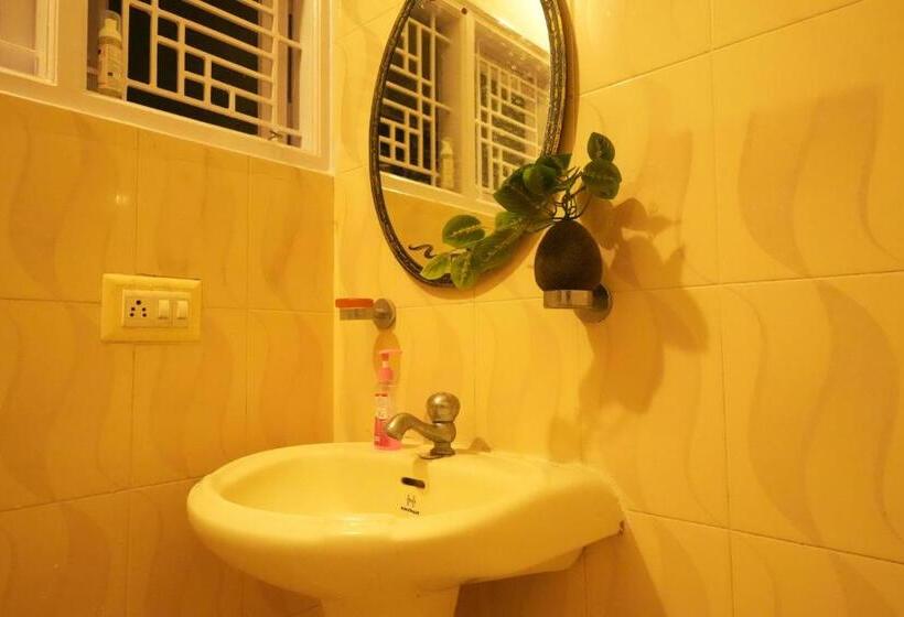 חדר דלוקס, Palace Hostel By Borrbo