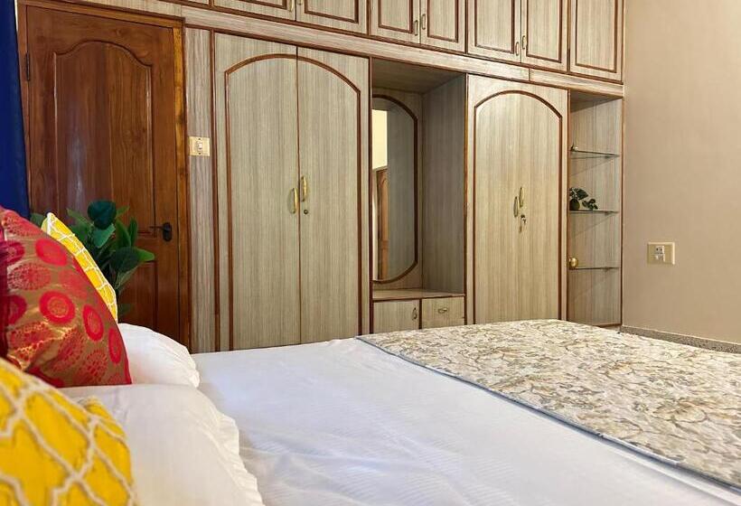 חדר דלוקס, Palace Hostel By Borrbo