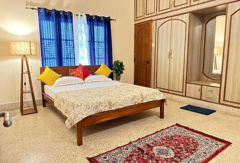 חדר דלוקס, Palace Hostel By Borrbo