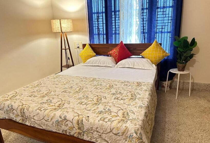 חדר דלוקס, Palace Hostel By Borrbo