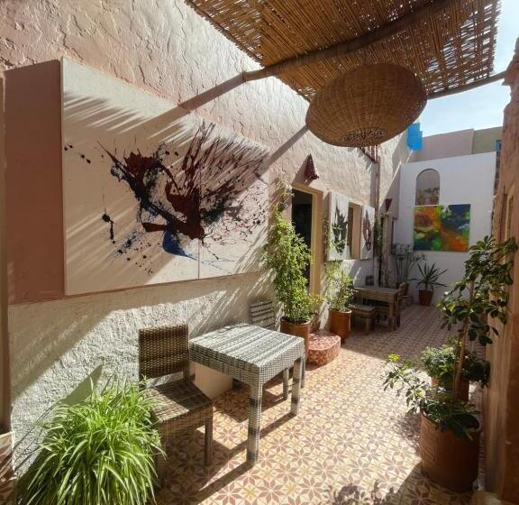 Номер Стандарт, Bantaba Breeze