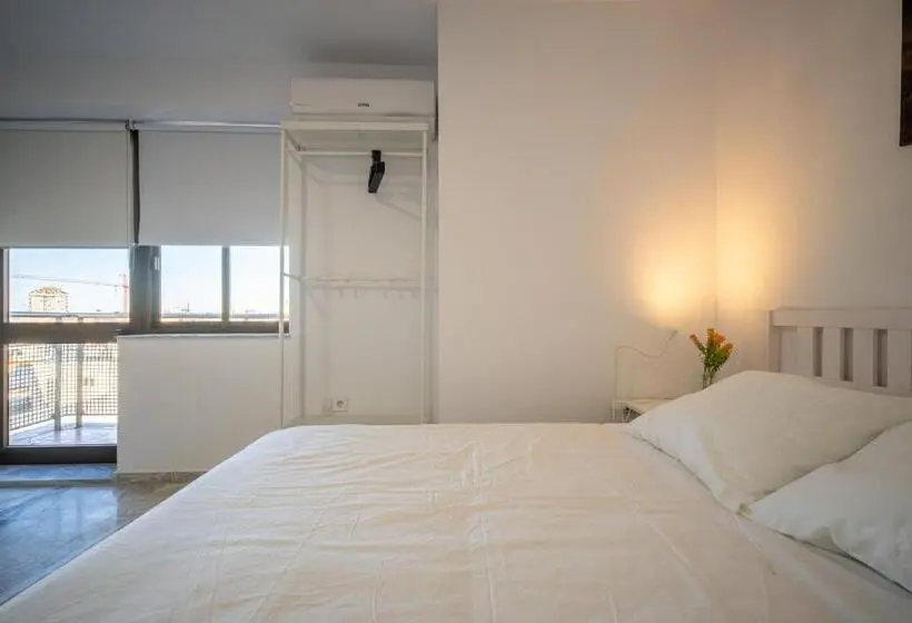 اتاق استاندارد با تراس, Hostal Antiguo Palacio Hotel París
