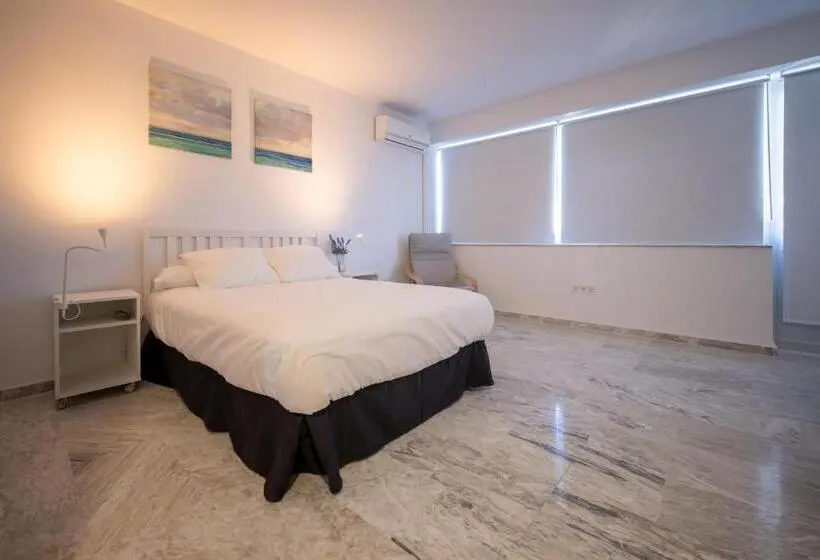 اتاق لوکس با بالکن, Hostal Antiguo Palacio Hotel París