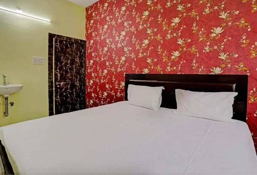 Classic Kolmen Hengen Huone, Spot On Hotel Pearl