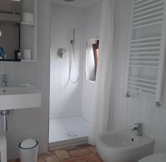 חדר קומפורט לשלושה, Agriturismo La Romanella