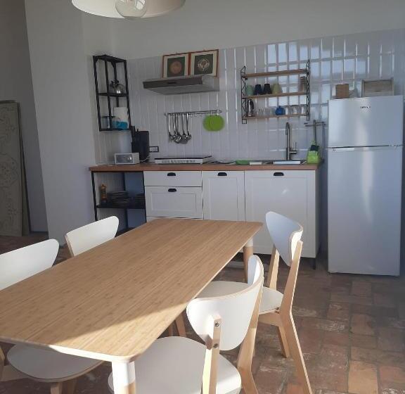 חדר קומפורט לשלושה, Agriturismo La Romanella