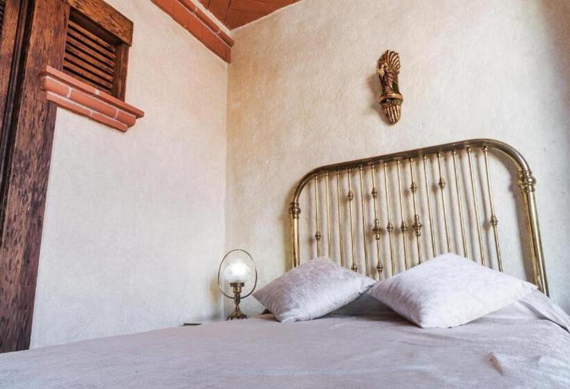 اتاق استاندارد با بالکن, Casa Roque