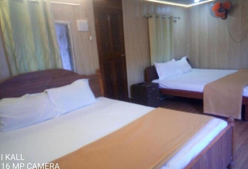 三人经典房间, Oyo Pine Home Resorts