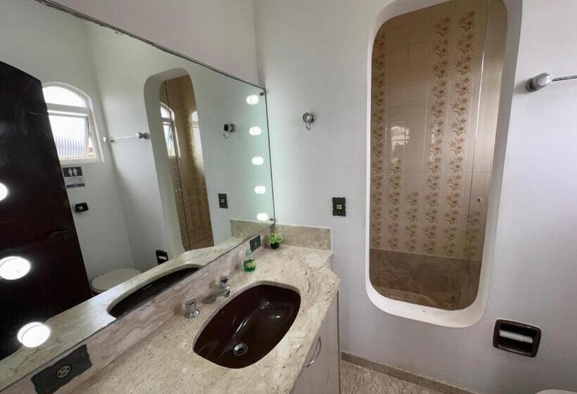 带2个卧室的公寓, Pousada Jardim Da Enseada