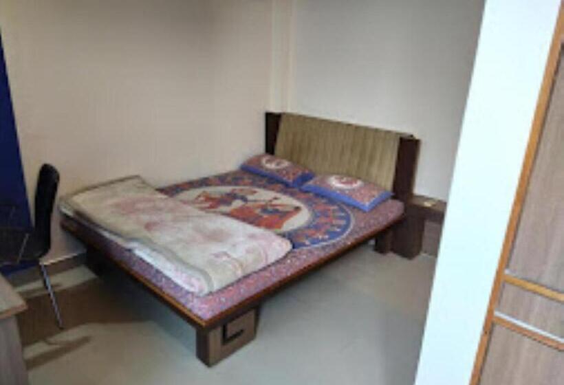 Номер Стандарт, Rahul Guest House Varanasi
