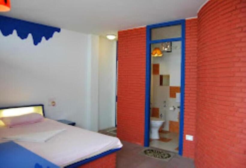 スタンダードルーム, Rahul Guest House Varanasi