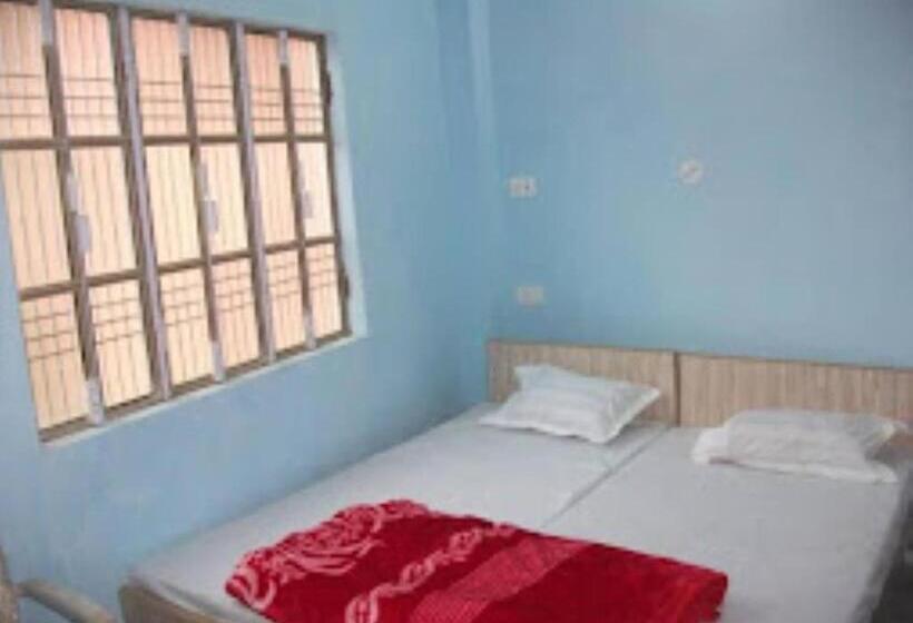 デラックスルーム, Rahul Guest House Varanasi