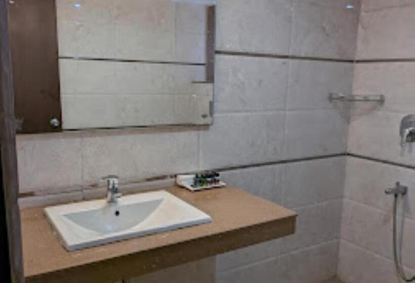 シングルデラックスルーム, The Kalyaniz Guwahati