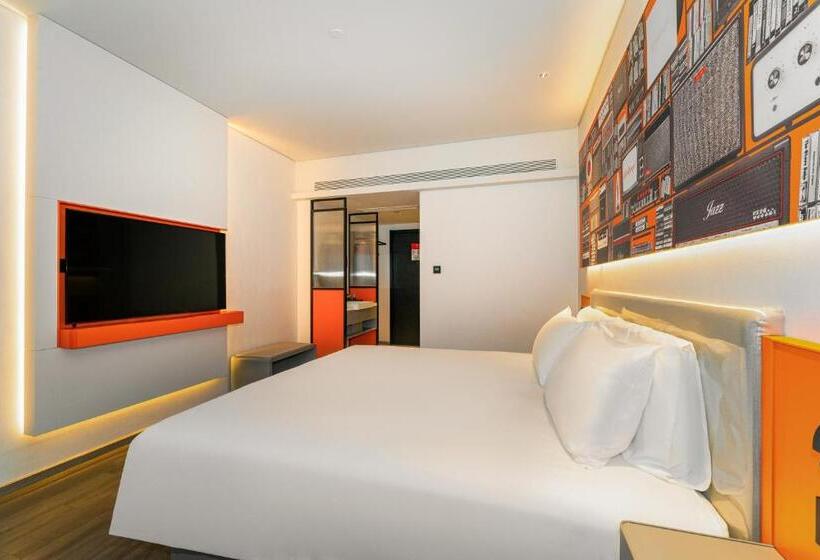 غرفة سوبيريور, Ibis Styles Hotel   260m From Guangji Street Subway Station