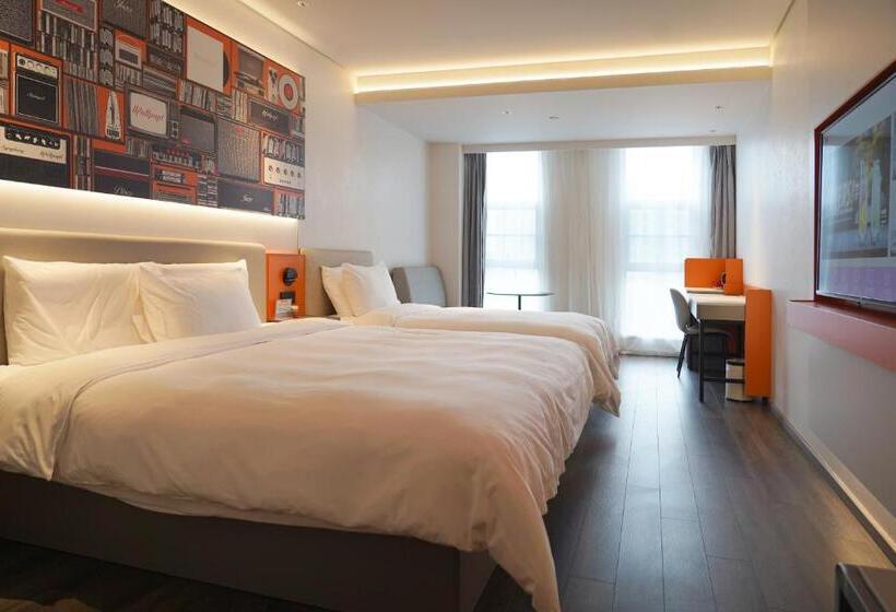 غرفة بيزنس, Ibis Styles Hotel   260m From Guangji Street Subway Station