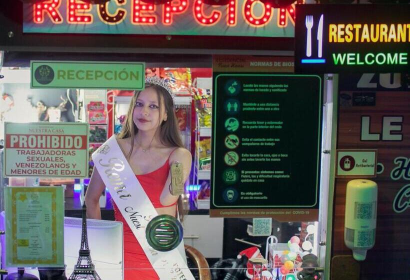 غرفة قياسية, Nuestra Casa