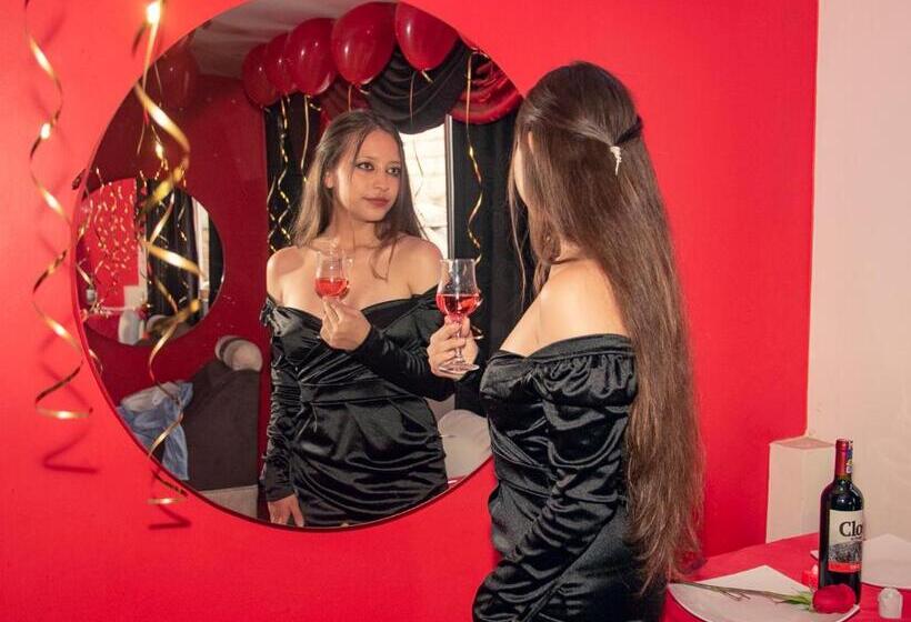 غرفة قياسية, Nuestra Casa