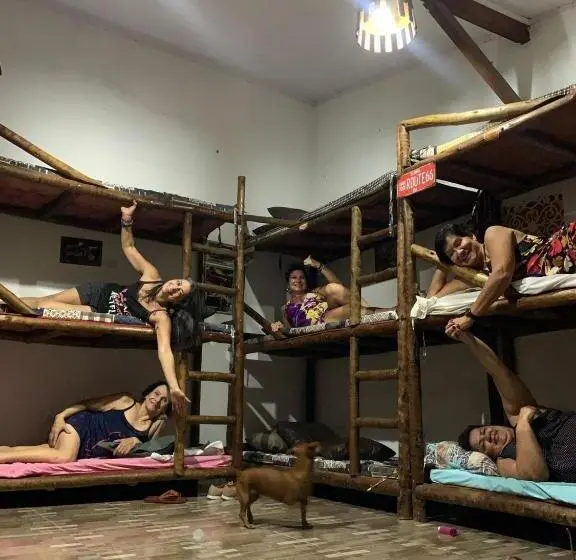 Juniorsviitti, Pousada Recanto Do Tortuga   Paraiso Das Cachoeiras