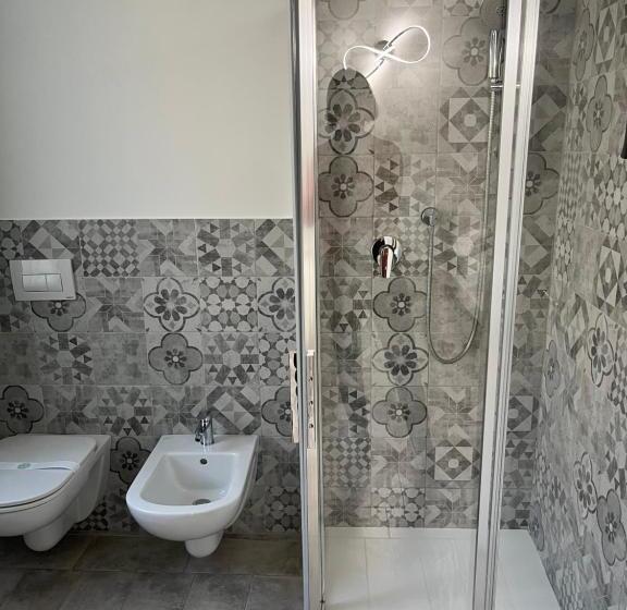 스탠다드 트리플 룸, Seriana