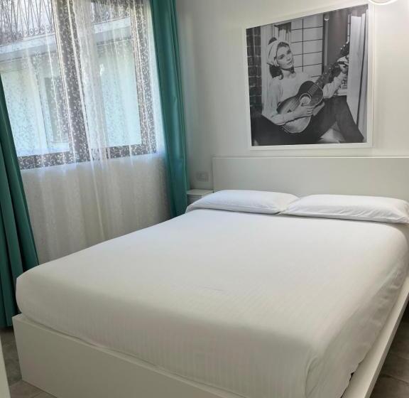 스탠다드 룸, Seriana