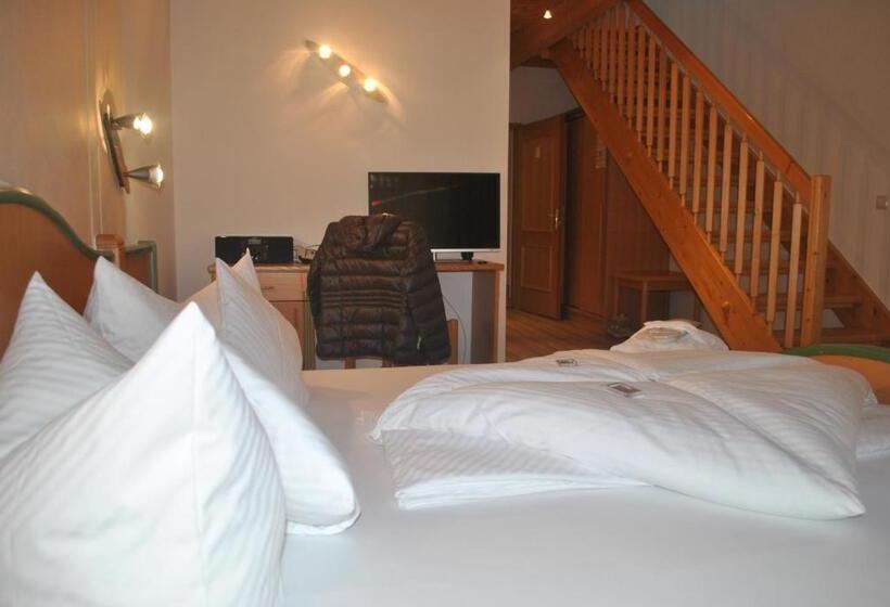 Family flat with balcony, Familienhotel Moos Alm