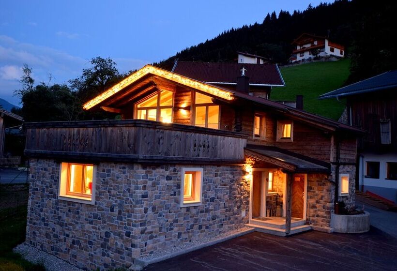 בקתת חדר, Chalets & Apartments Wachterhof