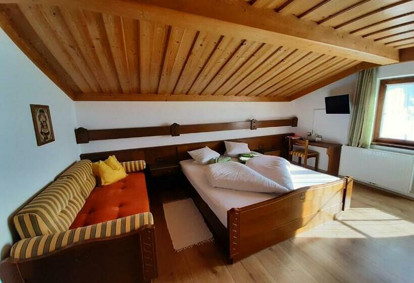 スタンダードルーム, Forellenstube