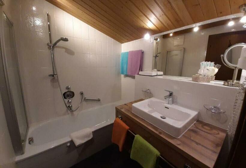 スタンダードルーム, Forellenstube