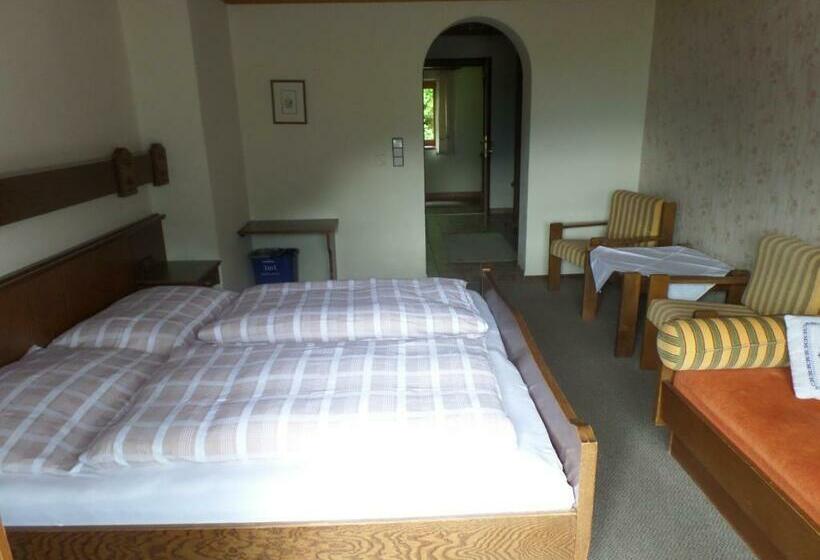 スタンダードルーム, Forellenstube