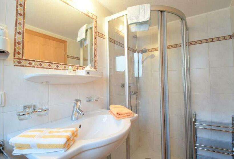 标准间, Haus Jehle