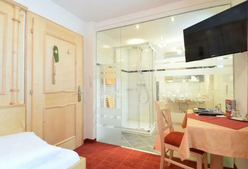 标准单人间, Haus Jehle