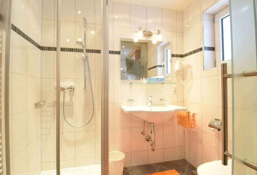 标准间, Haus Jehle