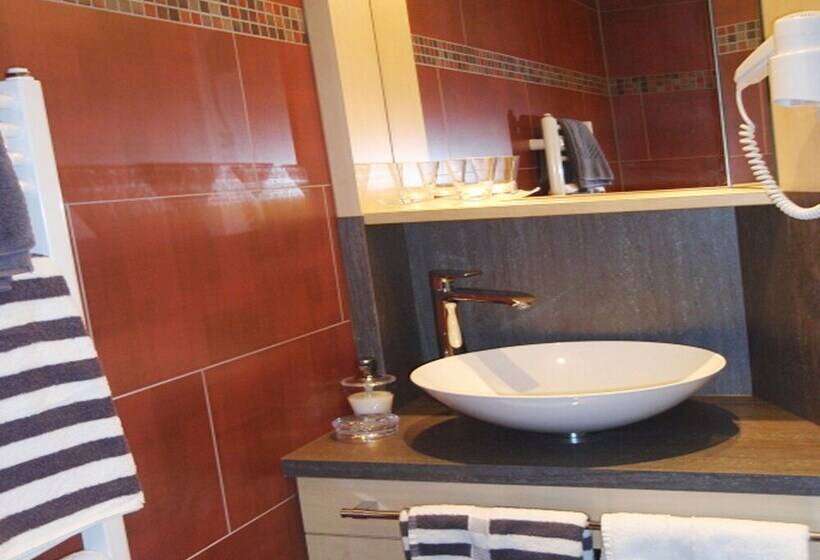 Comfort room with balcony, Haus Jehle