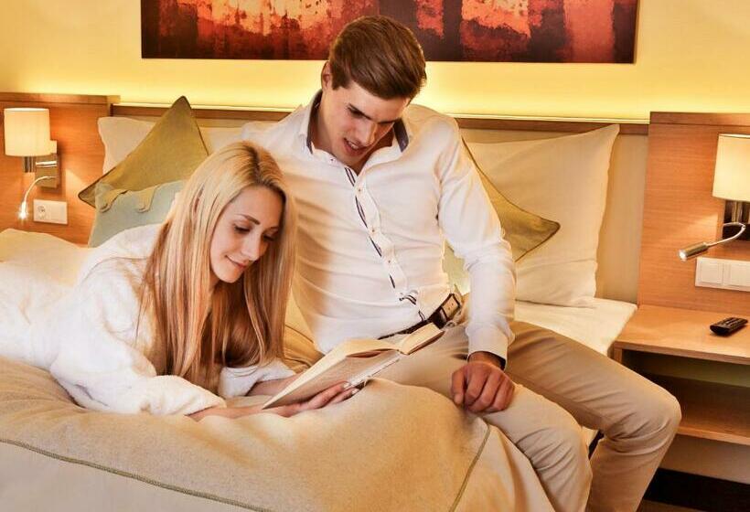 חדר משפחתי, Leobersdorfer Hof