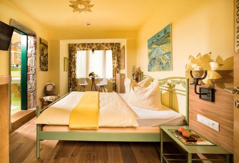 Номер Стандарт, Malerwinkl Restaurant + Kunst