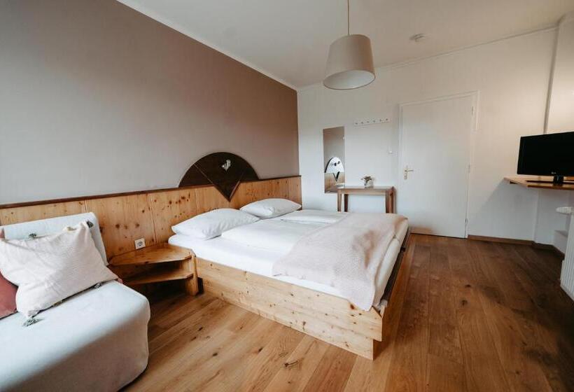 اتاق استاندارد, Restaurant Soleo