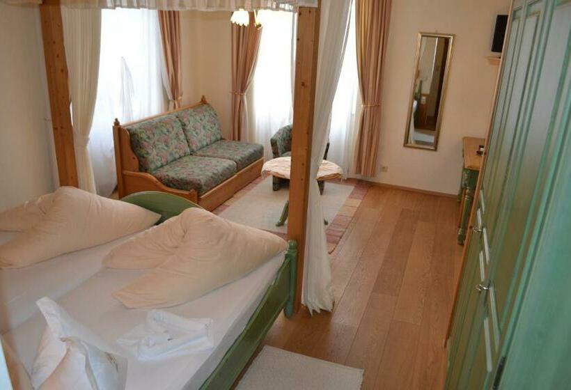 高级客房, Schloss Lerchenhof