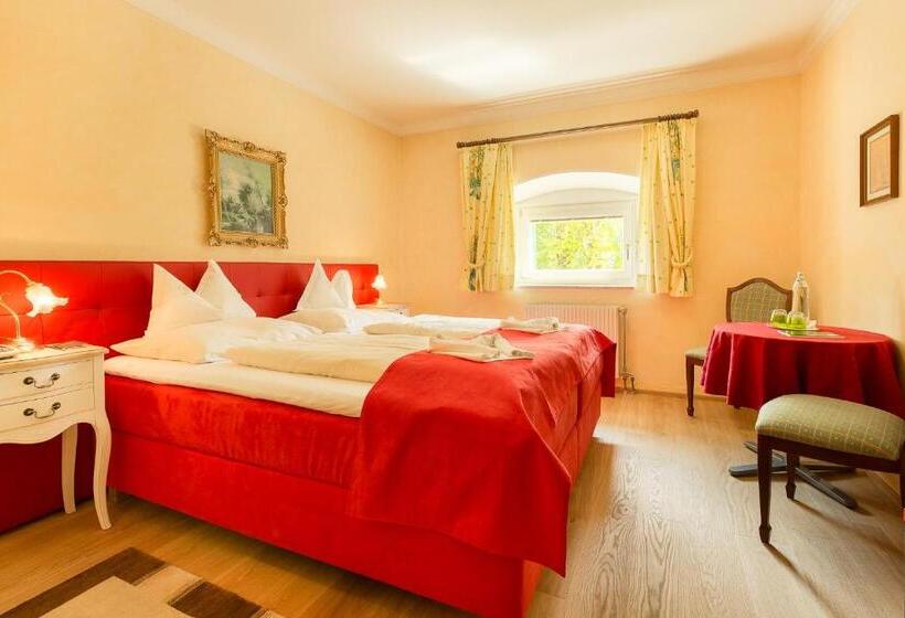 高级客房, Schloss Lerchenhof