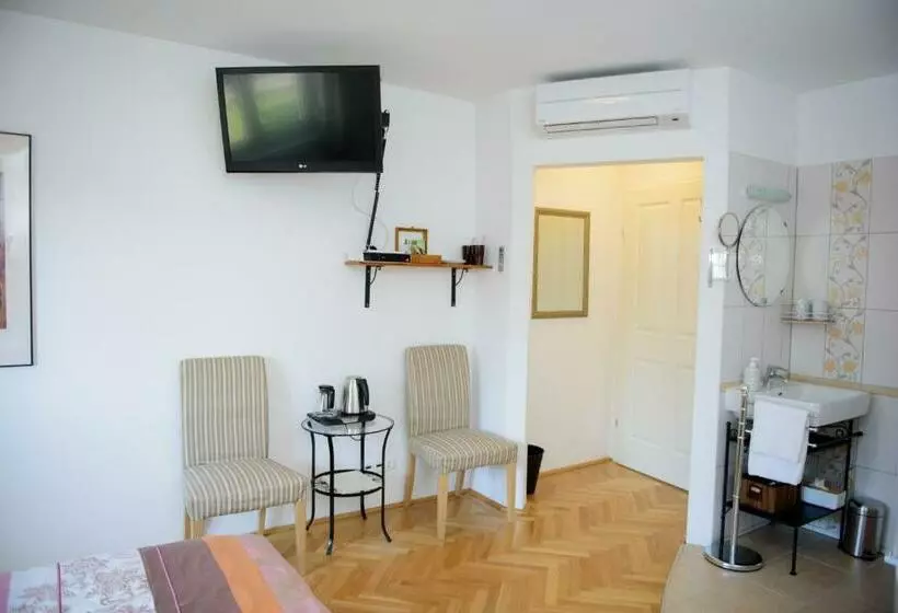 デラックスルーム, Villa Ars Vivendi