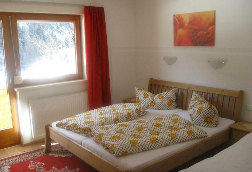 آپارتمان 1 خوابه با تراس, Alpenrose Apart