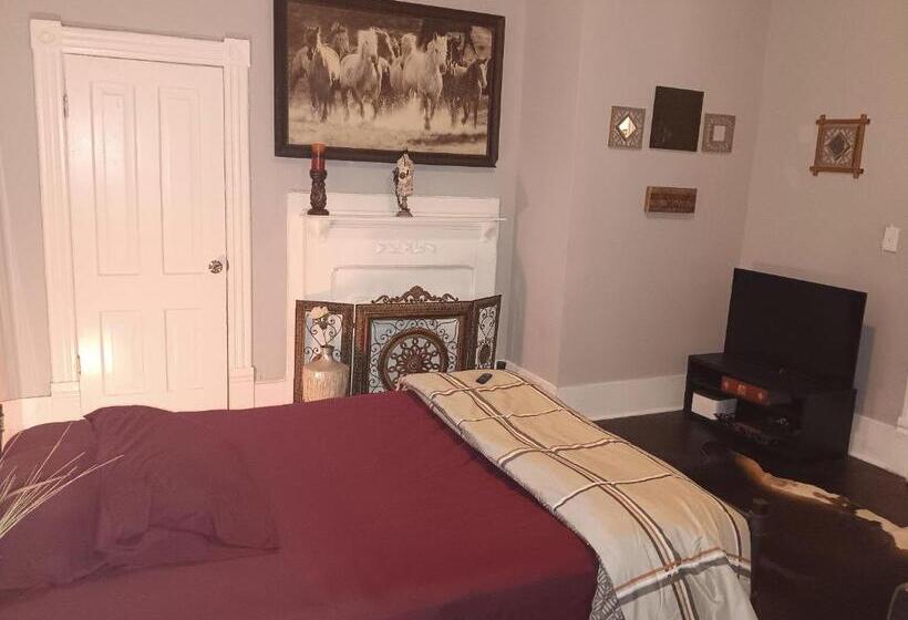 اتاق لوکس, Downtown Abbey @ Dodd