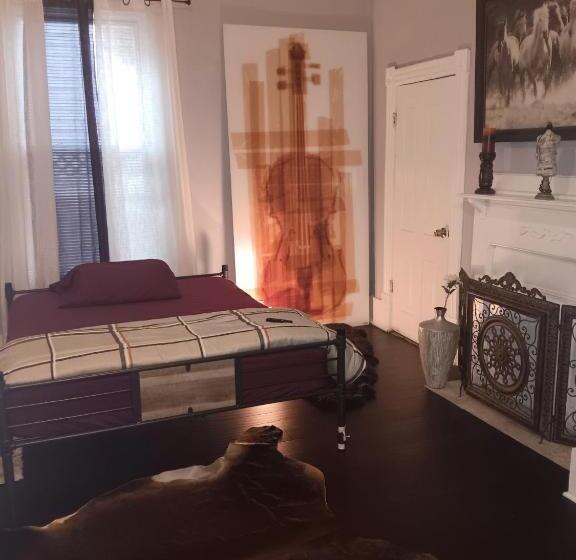 اتاق لوکس, Downtown Abbey @ Dodd