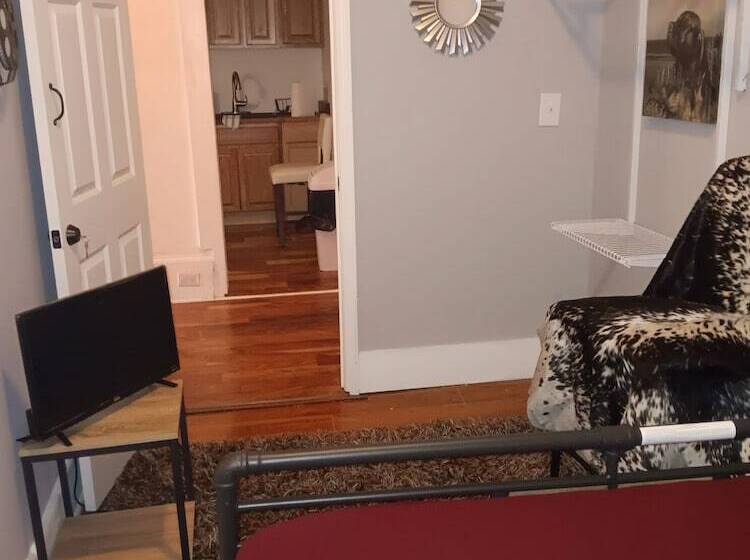 اتاق استاندارد, Downtown Abbey @ Dodd