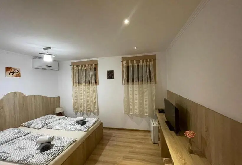 Deluxe-huone, Penzion Dori