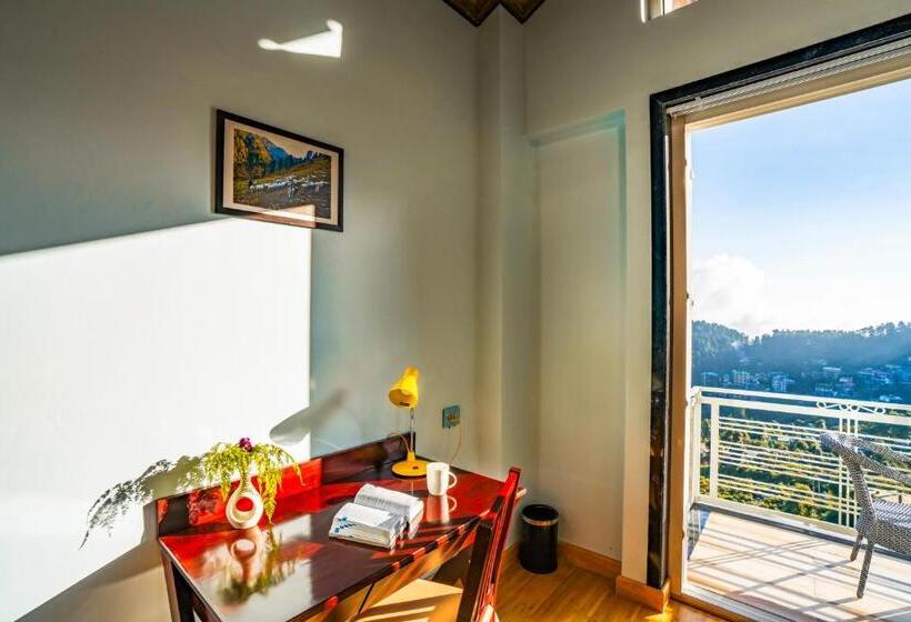 جناح مزود بجاكوزى, Alt Life Luxe   Uppper Bhagsu Mcleodganj