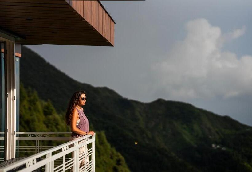 جناح جونيور مزوَّد بشرفة, Alt Life Luxe   Uppper Bhagsu Mcleodganj