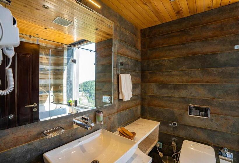 غرفة قياسية سرير كينج, Alt Life Luxe   Uppper Bhagsu Mcleodganj