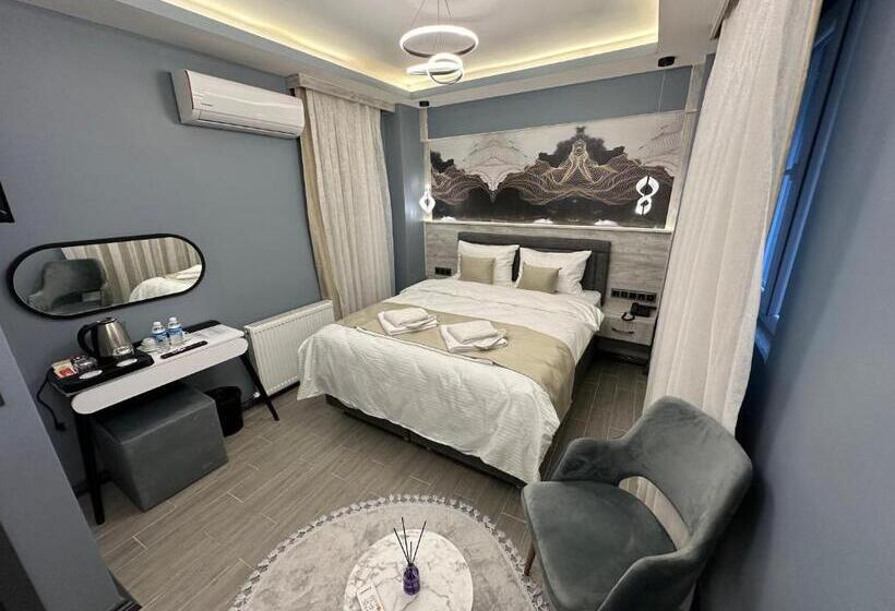 غرفة قياسية, Blue Moonrise