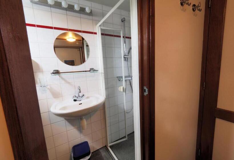 اتاق لوکس, Boat Sarah Groningen