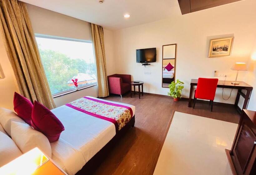 غرفة ديلوكس, Corus Hotel & Banquets   Sector 14, Gurgaon Couple Friendly